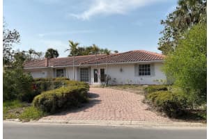 568 Venice Ln, SARASOTA