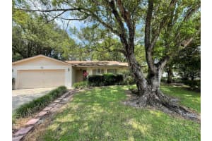 110 Ludlow Dr, LONGWOOD