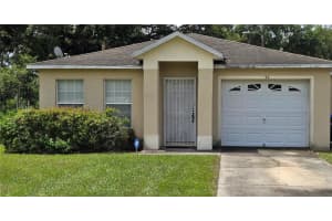 94 E 18th St, APOPKA
