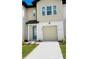 1608 Pelican Dr, DAVENPORT