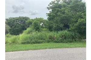 2055 E Prairie Cir, DELTONA