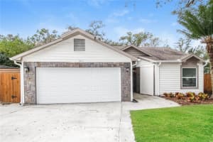 1034 1st Pl, LONGWOOD