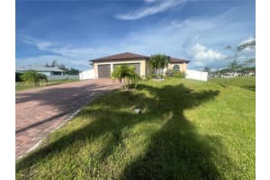 2727 Nw 42nd Pl, CAPE CORAL