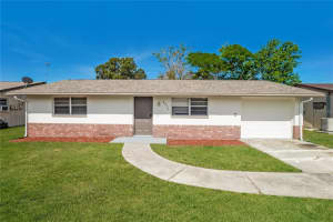8935 Cairo Ln, PORT RICHEY