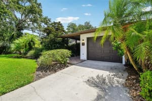 2 Huntley Ct, HAINES CITY