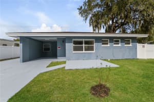 3665 Schwalbe Dr, SARASOTA