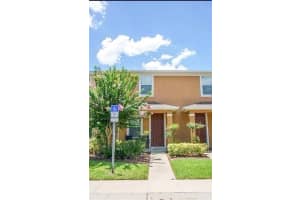 1132 Chelsea Dr, DAVENPORT