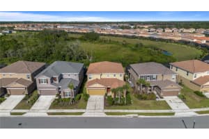 7687 Oakmoss Loop, DAVENPORT