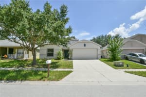 1094 Bluegrass Dr, GROVELAND