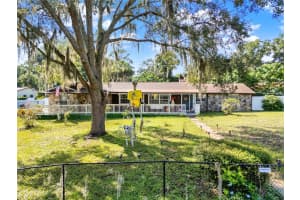 1745 Yvonne St, APOPKA