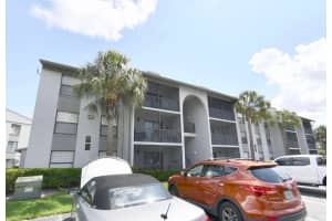 1132 S Pine Ridge Cir #32, SANFORD