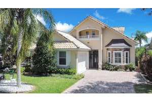 30537 Island Club Dr, DEER ISLAND, TAVARES