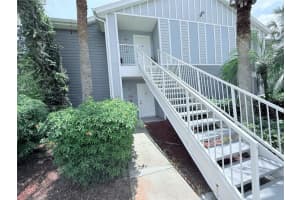 717 Secret Harbor Ln #111, LAKE MARY