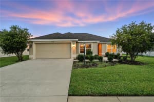 3305 Dzuro Dr, OXFORD