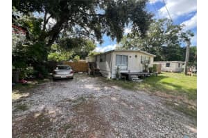 18302 Crooked Ln, LUTZ