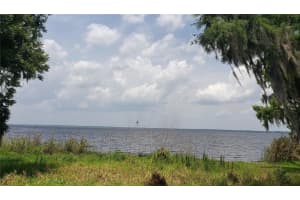 1324 Sioux Trl, DELTONA