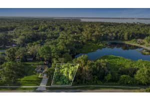 1005 Doyle Rd, DELTONA