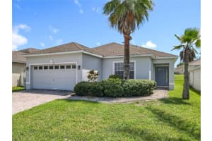 1719 N Hampton Dr, DAVENPORT