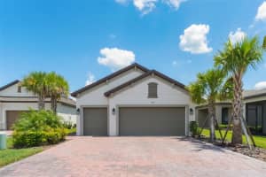 1062 Umbria Dr, KISSIMMEE