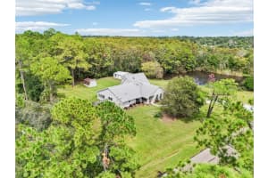 670 Glen Cir, NEW SMYRNA BEACH