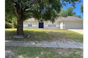 1958 Alameda Dr, DELTONA