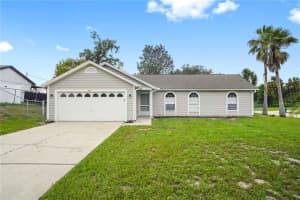 590 Twin Lake Ave, DELTONA