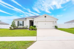 2049 Ficus St, MASCOTTE