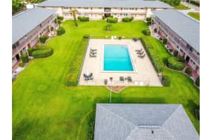 1100 E Caroline St #121, TAVARES