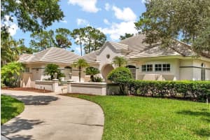 9713 Camberley Cir, ORLANDO
