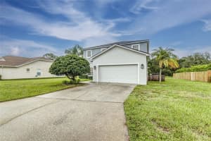 818 Summer Glen Dr, WINTER HAVEN