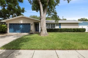 1363 Whispering Pines Dr, CLEARWATER