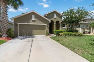 890 Marisa Ln, KISSIMMEE