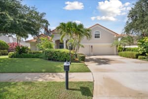 327 Southampton Dr, INDIALANTIC