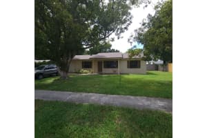 462 N Lake Ave, APOPKA
