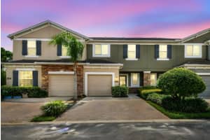 2641 River Landing Dr, SANFORD