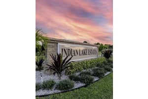 211 Valencia Dr, INDIAN LAKE ESTATES