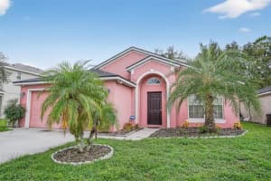 1211 Sandy Ridge Dr, DAVENPORT