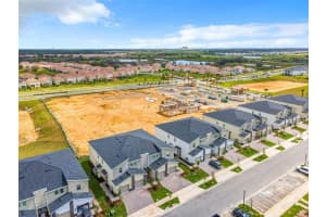 1037 Splash Shot Pl, DAVENPORT