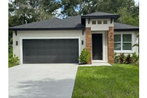 25 W 7th St, APOPKA