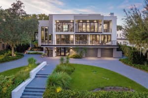3260 Lake Shore Dr, ORLANDO