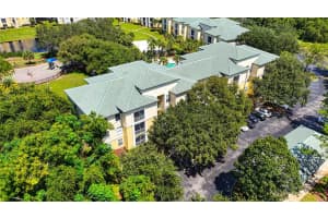 8836 Dunes Ct #208, KISSIMMEE