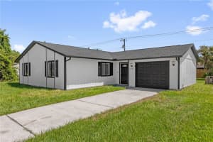 2521 Yule Tree Dr, EDGEWATER