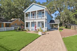 704 Sanford Ave, SANFORD