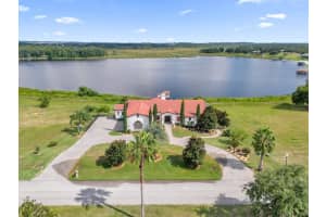 7616 Lily Ct, GROVELAND