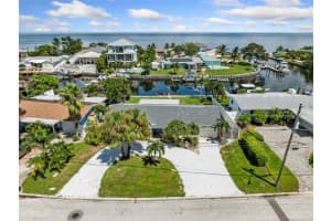 3596 Beach Dr Se, ST PETERSBURG