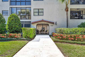 535 N Interlachen Ave #203, WINTER PARK