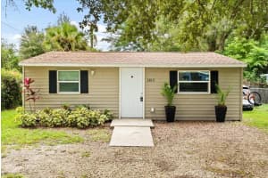 1815 S Summerlin Ave, SANFORD