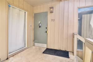 202 Crown Oaks Way #201, LONGWOOD