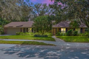 212 E Sweetwater Creek Dr, LONGWOOD