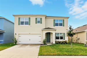 1429 Sugarwood St, DAVENPORT